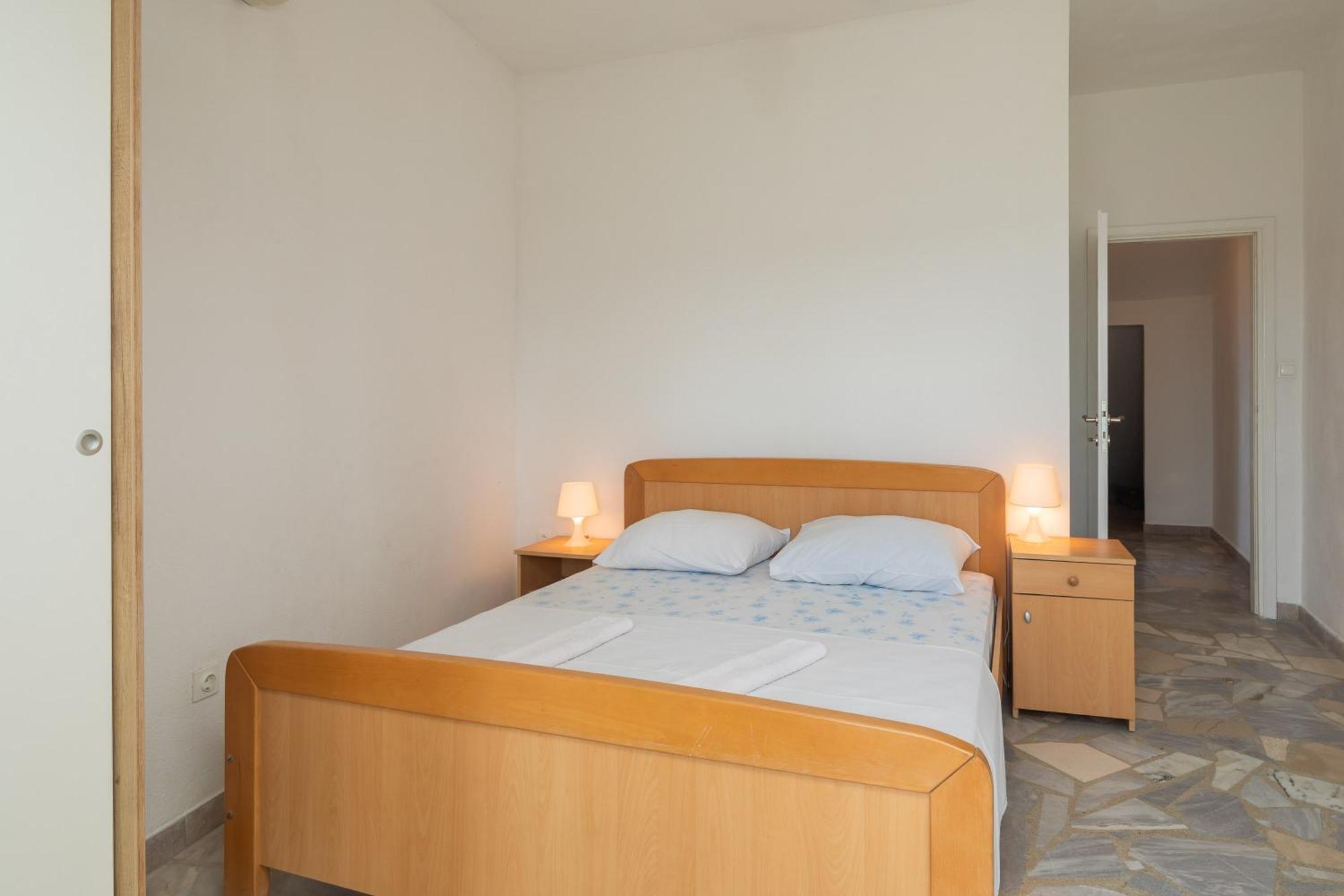 Apartments Roza Omiš Екстериор снимка
