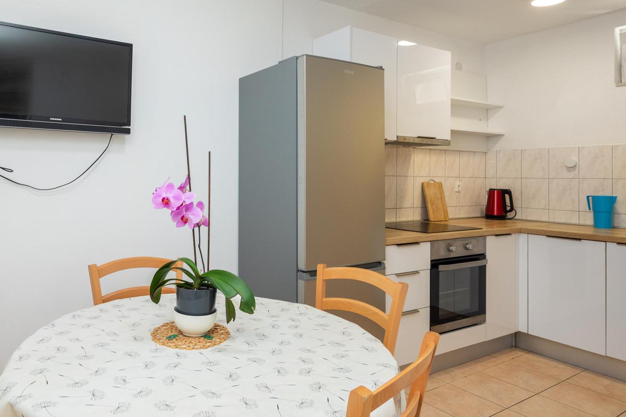 Apartments Roza Omiš Екстериор снимка