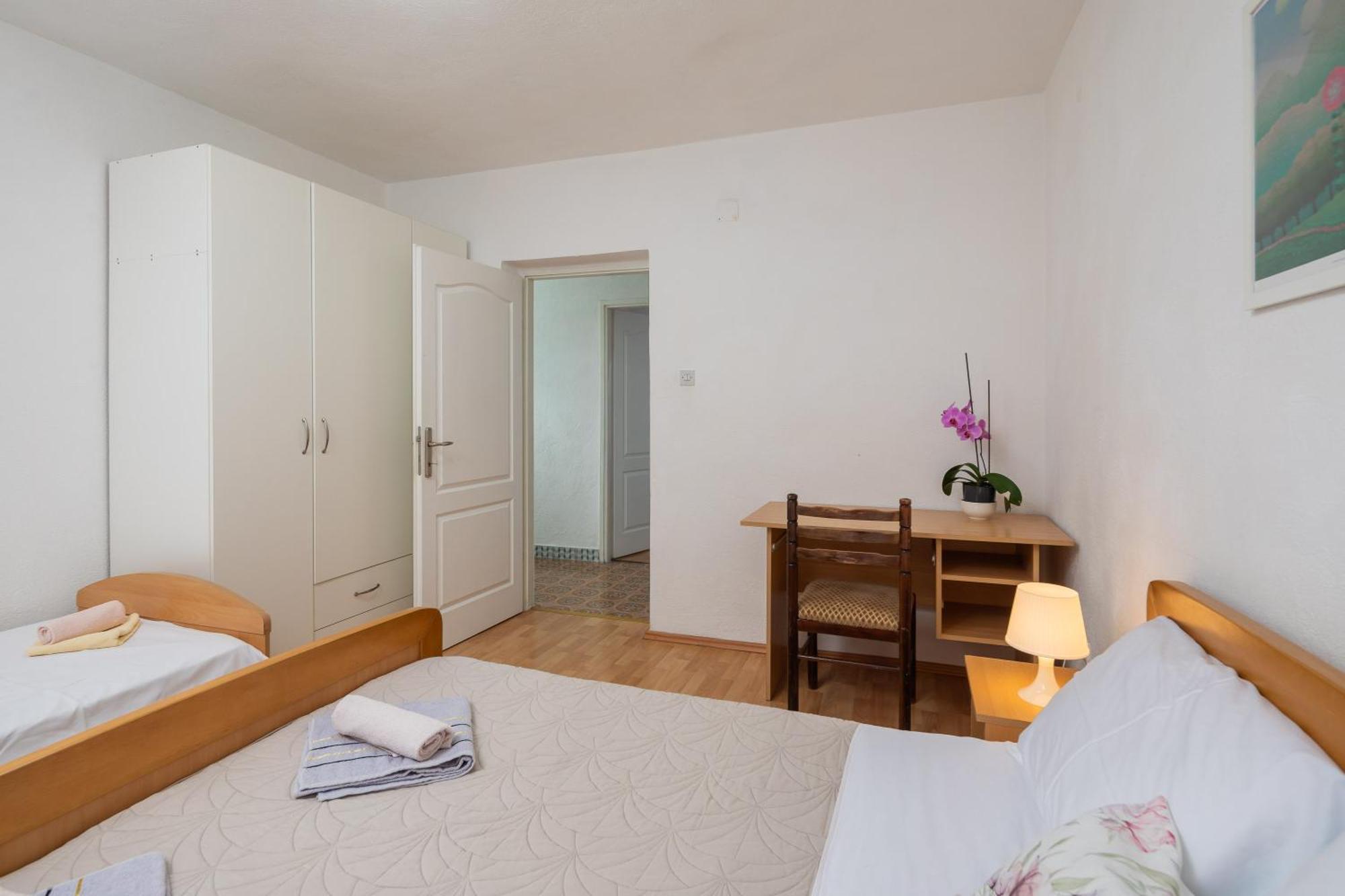 Apartments Roza Omiš Екстериор снимка