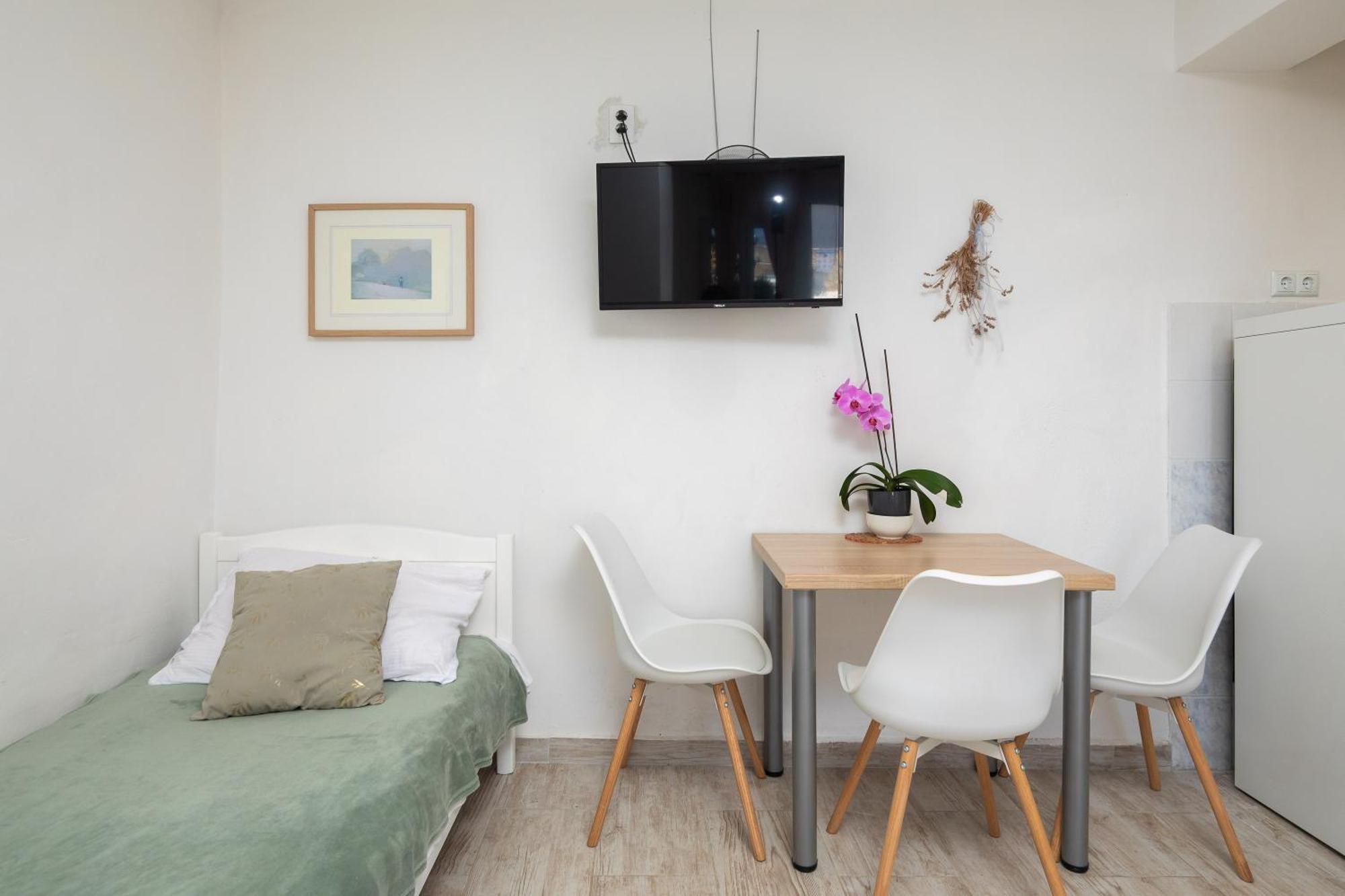 Apartments Roza Omiš Екстериор снимка