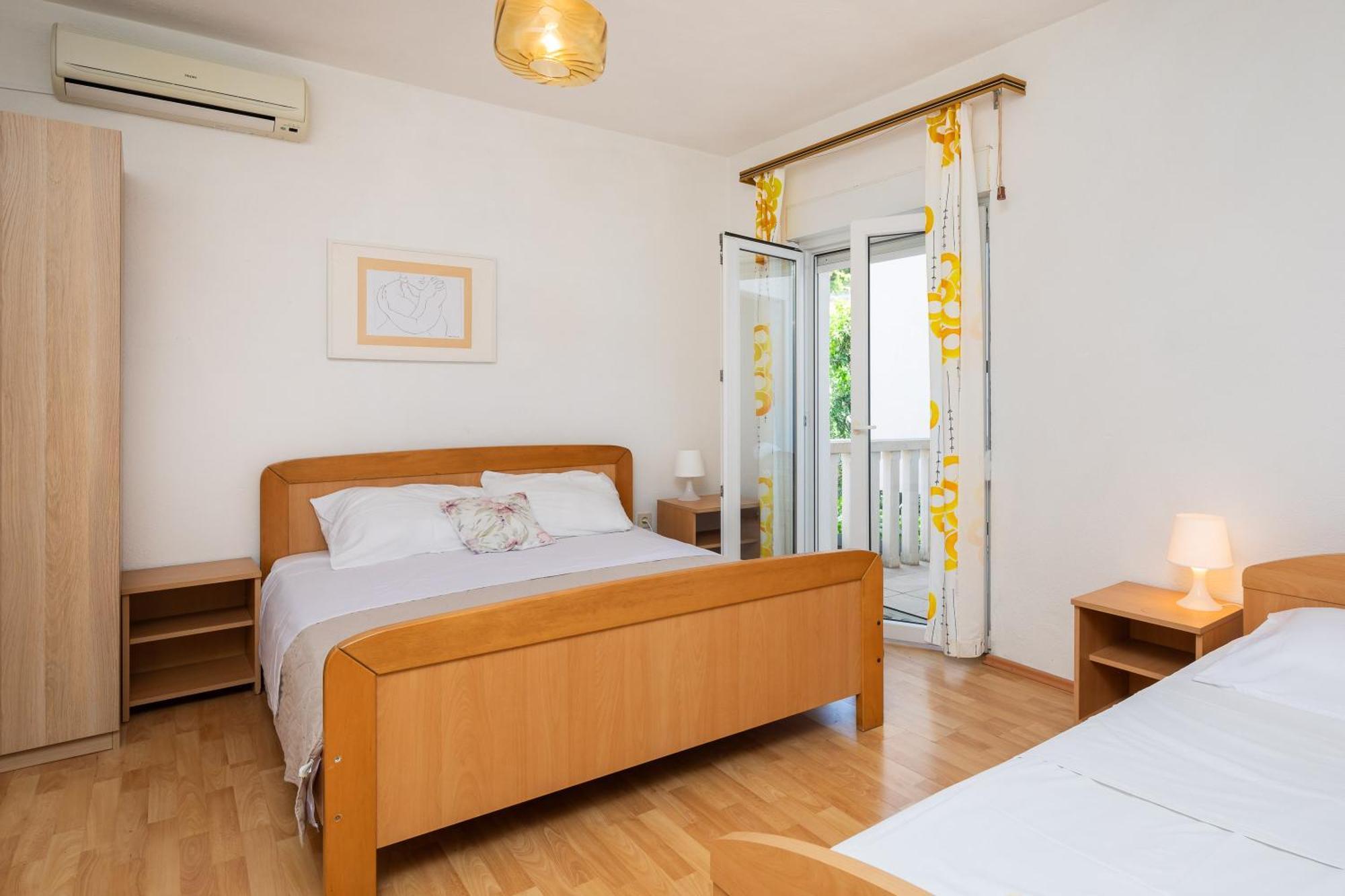 Apartments Roza Omiš Екстериор снимка