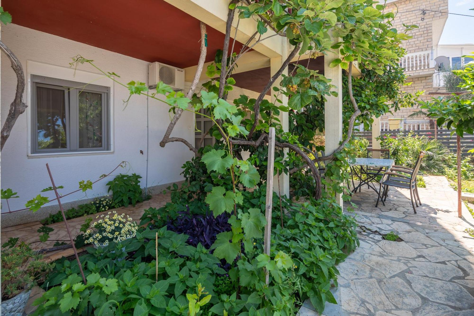 Apartments Roza Omiš Екстериор снимка