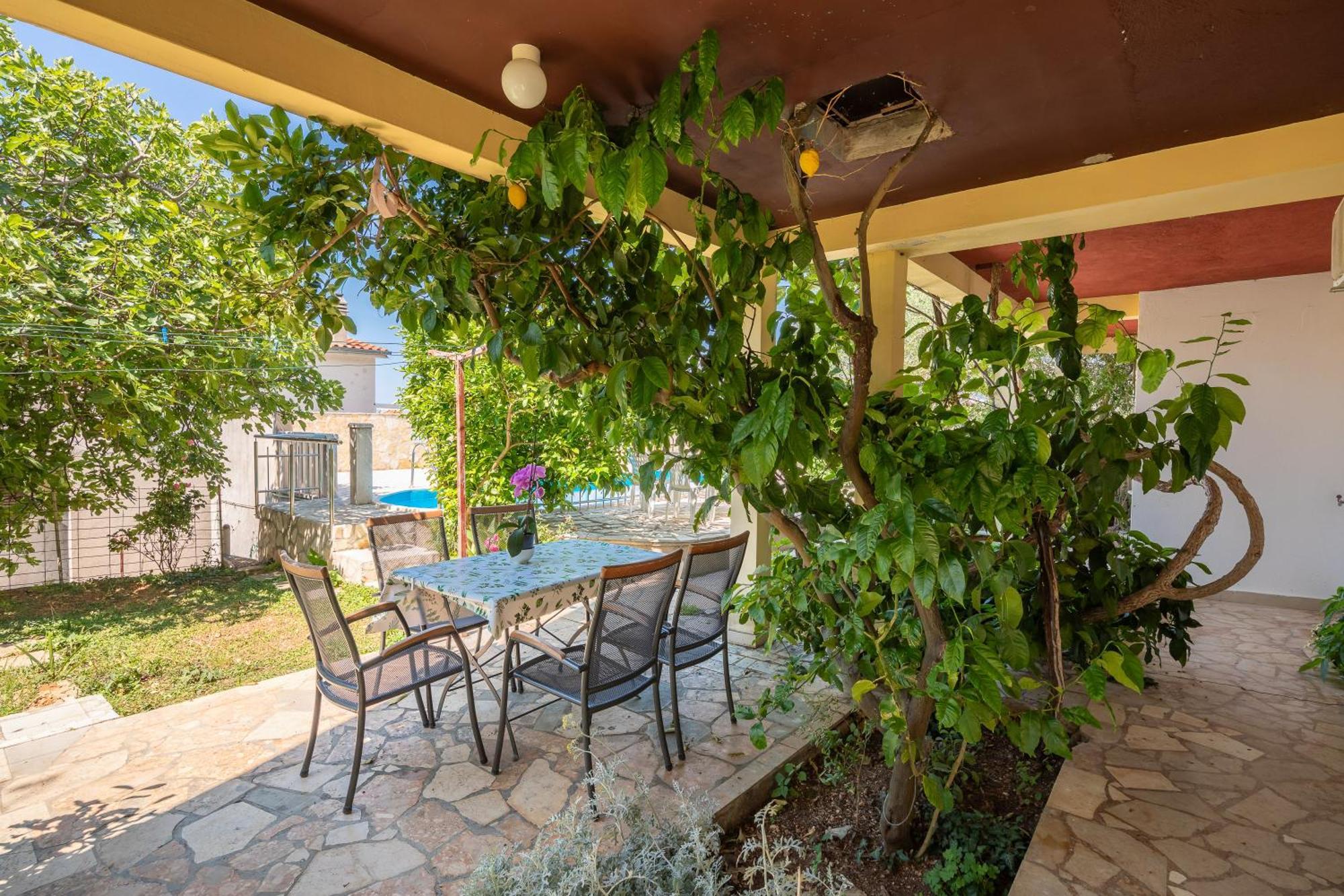 Apartments Roza Omiš Екстериор снимка